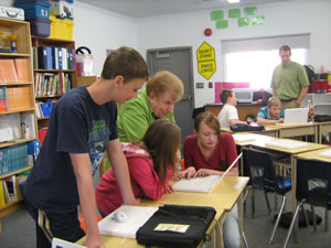Elizabeth Olson working with students.